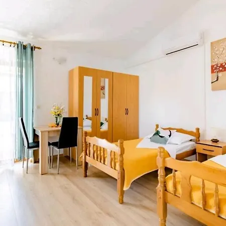 Apartment Racic *