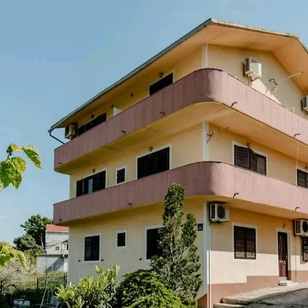 Racic Apartment